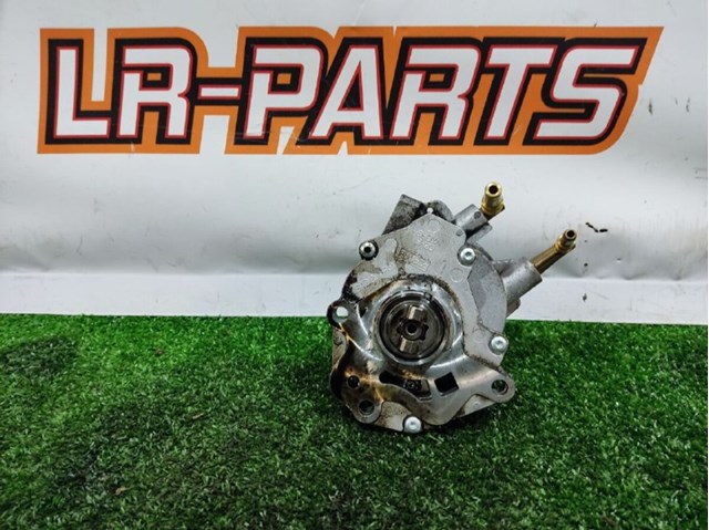 Механический вакуумный насос LR096061 LAND ROVER