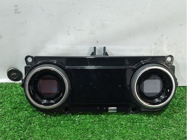Регулятор вентилятора отопителя LR098573 LAND ROVER
