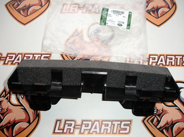 Кронштейн радиатора верхний LR110456 LAND ROVER
