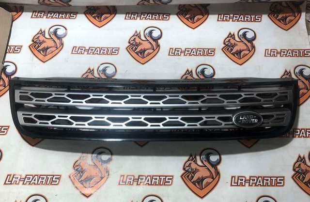 Решетка радиатора LR110606 LAND ROVER