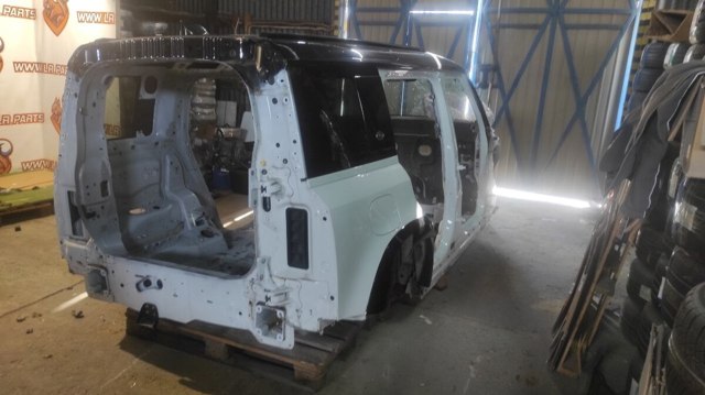 Крыло заднее правое LR130860 LAND ROVER