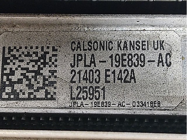 Конденсатор системы охлаждения LR142436 LAND ROVER