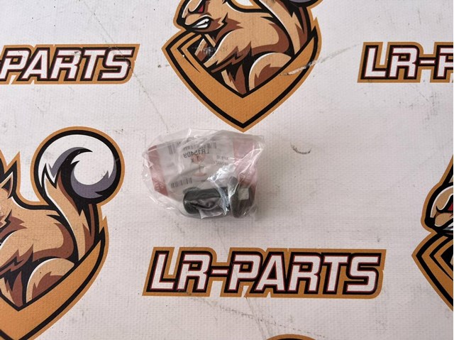 Болт поддона LR154091 LAND ROVER