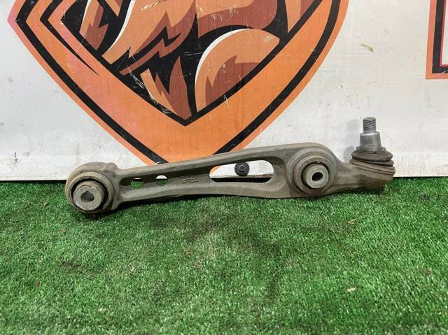 Передний нижний рычаг LR175797 LAND ROVER