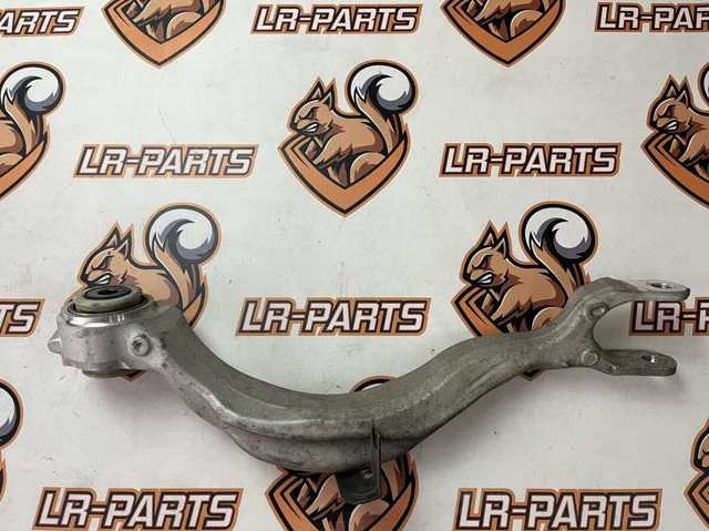 Балансир задний левый LR182709 LAND ROVER