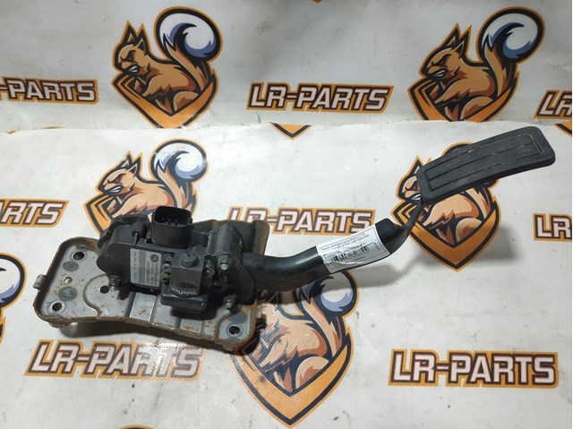 Педаль акселератора в сборе 2.7td range rover sport l320 (2005-2013) б/у SLC500021PVJ