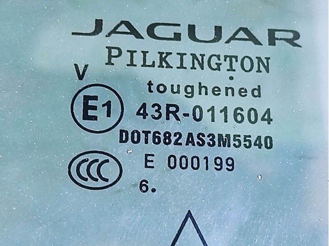 T4A1201 JAGUAR Стекло двери задней левой купить в Чернигов