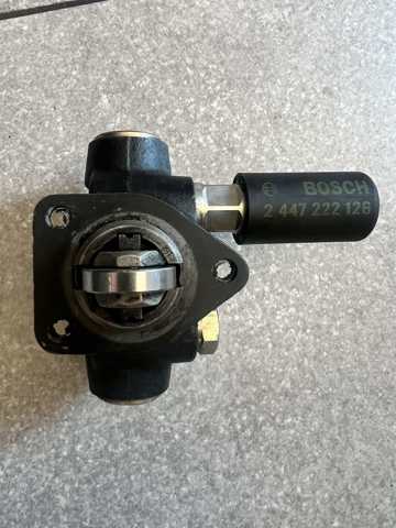 Топливный насос, механический 0440008164 BOSCH