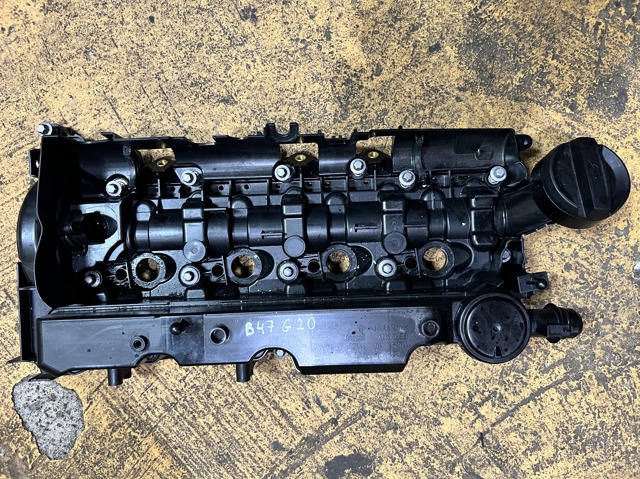 Крышка клапанов 11128579962 BMW