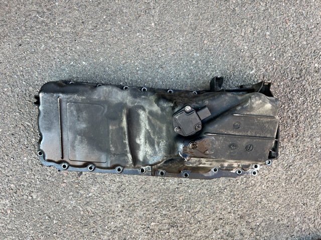 Поддон двигателя 11137800322 BMW