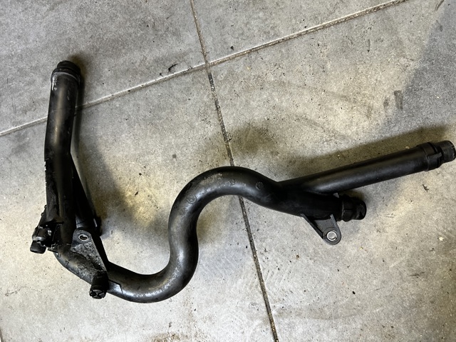 11537806706 BMW Шланг (патрубок) водяного насоса приемный купить в Харьков