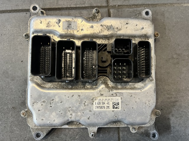 Мозги двигателя 12148614949 BMW