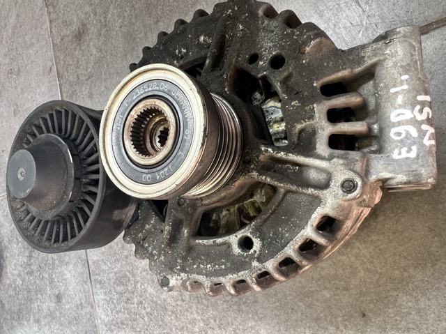 12317555926 BMW Генератор купить в Кривой Рог