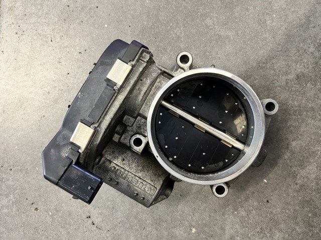 Заслонка воздушная 13547556118 BMW