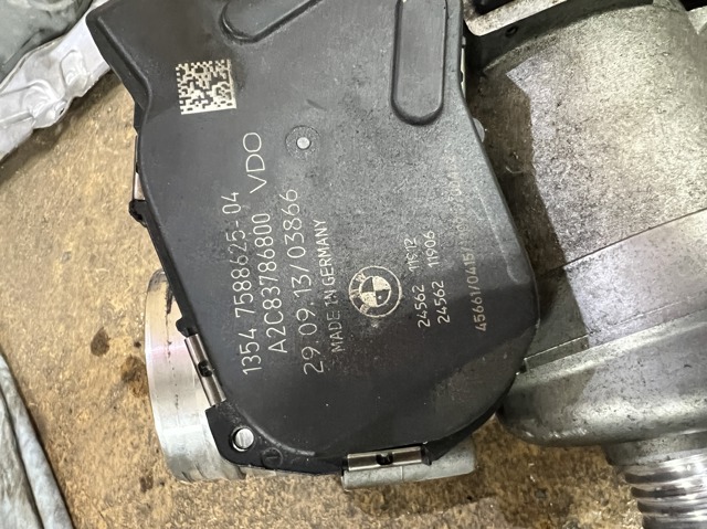 Заслонка воздушная 13547588625 BMW