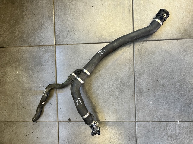 BMW 17128616528 Патрубок радиатора в наличии Чернигов