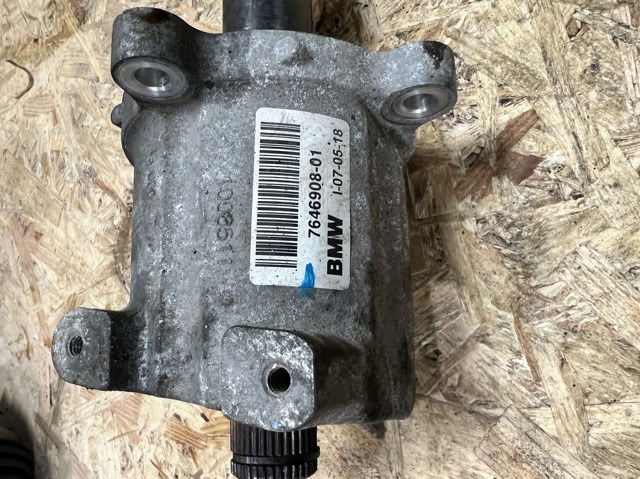 31607646908 BMW Вал привода полуоси промежуточный купить в Ирпень