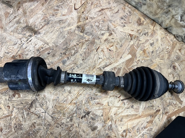 Привод передний правый 31608482646 BMW