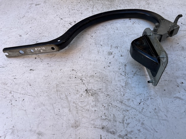 BMW 41007420784 Петля крышки багажника в наличии Киев