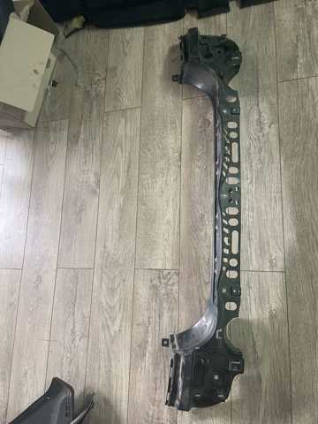 BMW 51127184766 Кронштейн бампера заднего центральный в наличии Полтава