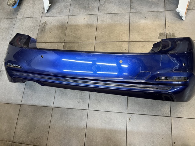 Бампер задний 51127384603 BMW