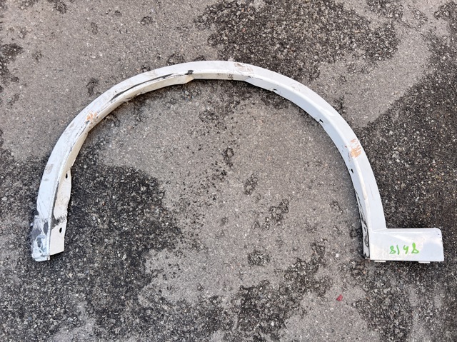 Молдинг передней арки колеса, правый 51778052074 BMW