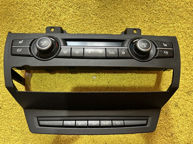 Блок кнопок центральной консоли 61319202037 BMW