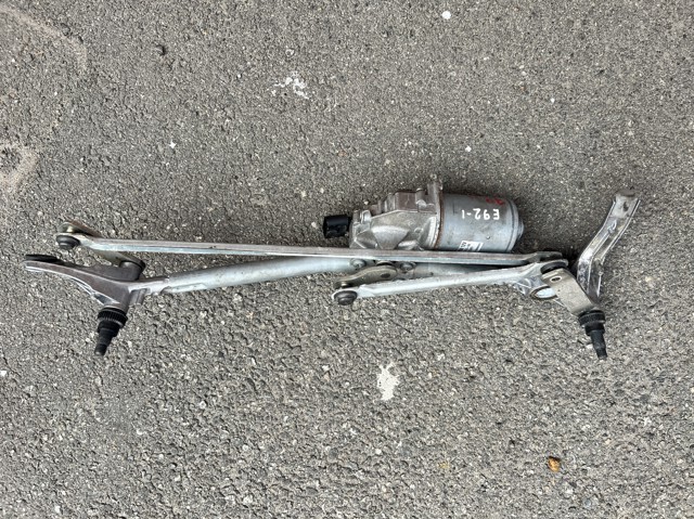 Трапеция дворников 61617161711 BMW