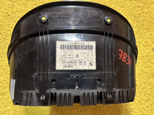 62109283839 BMW Приборная доска (щиток приборов) купить в Ровно