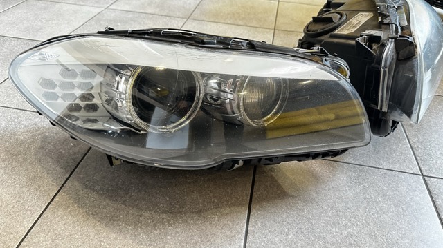 Фара передняя правая 63117271904 BMW