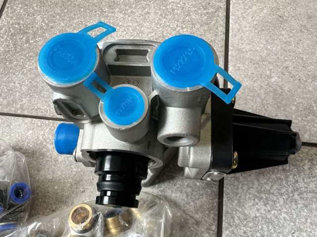 PN10059 PNEUMATICS Осушитель воздуха пневматической системы купить в Кривой Рог
