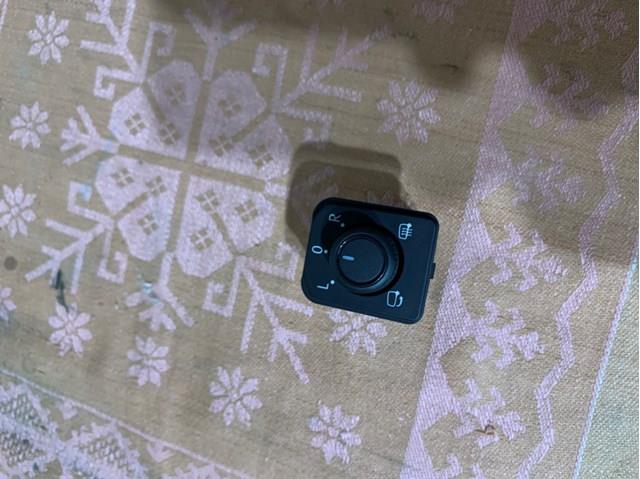 Блок управления зеркалами заднего вида, на двери 3G0959565B VAG