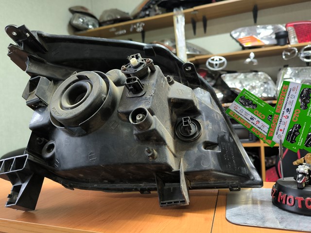 NISSAN 260608H925 Левая фара в наличии Запорожье