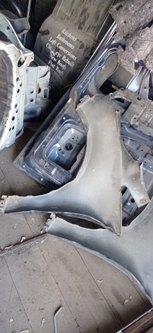 5220B198 MITSUBISHI Крыло переднее правое купить в Павлоград