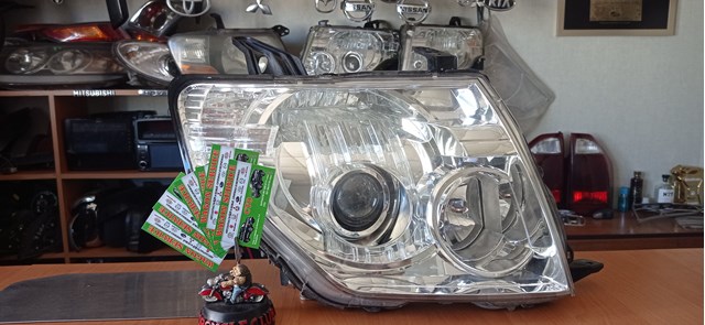 Фара основная правая Mitsubishi Pajero IV LONG