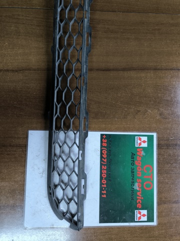 Решетка радиатора 865122B000 HYUNDAI