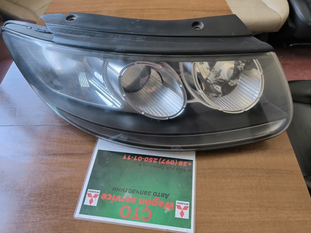 Фара передняя правая 921022B010 HYUNDAI