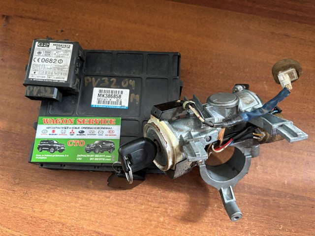 Компьютер двигателя MK386858 MITSUBISHI