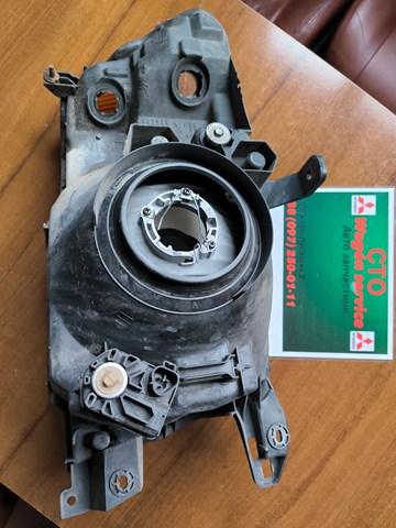 MN133751 MITSUBISHI Левая фара купить в Полтава