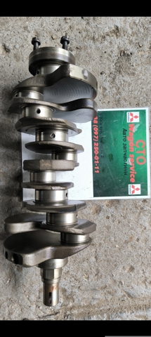 Коленчатый вал MN158813 MITSUBISHI