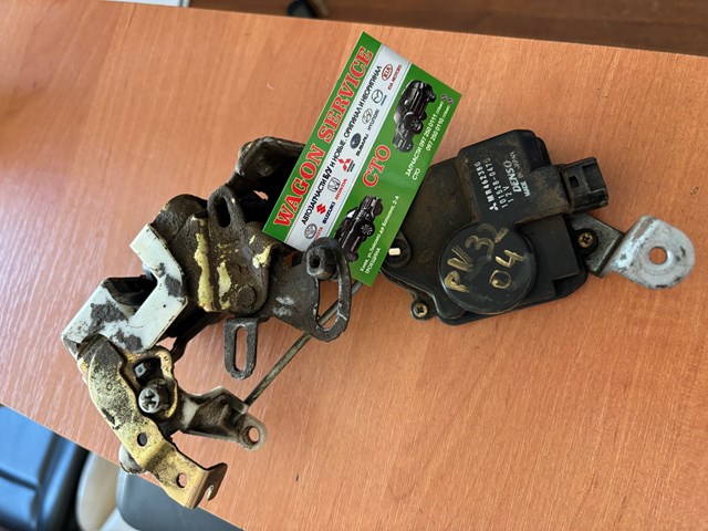 Замок и ручка двери задка MR556539 MITSUBISHI