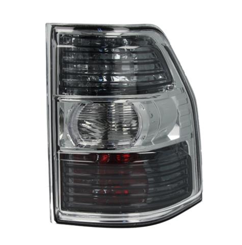 Задний правый стоп Митсубиси Паджеро 4 LONG