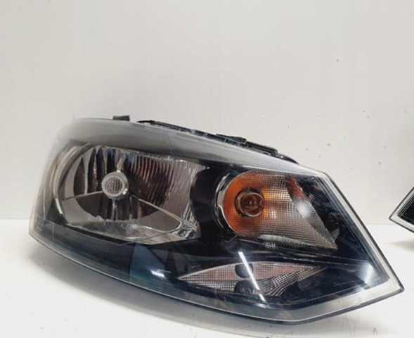 Фара правая 6R1941016C VAG