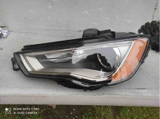 Фара левая передняя 8V0941005B VAG