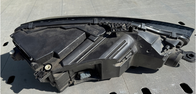 8W6941773F VAG Фара левая купить в Киев