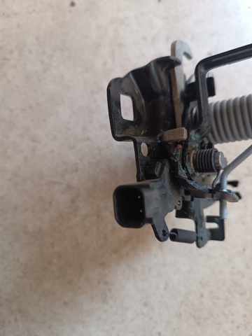 JR3Z16700A Замок капота купить Запорожье