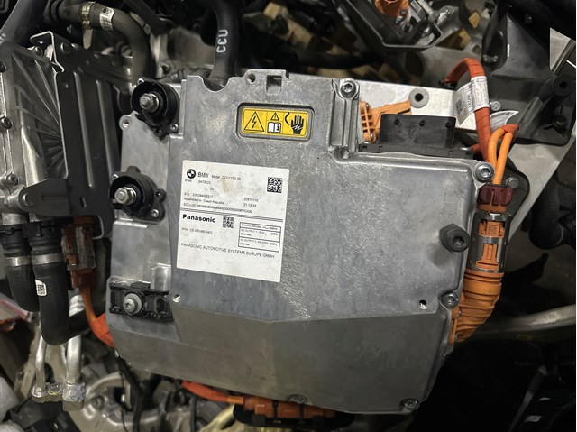 Модуль управления (ЭБУ) заряда основной батареи 61445A73E23 BMW