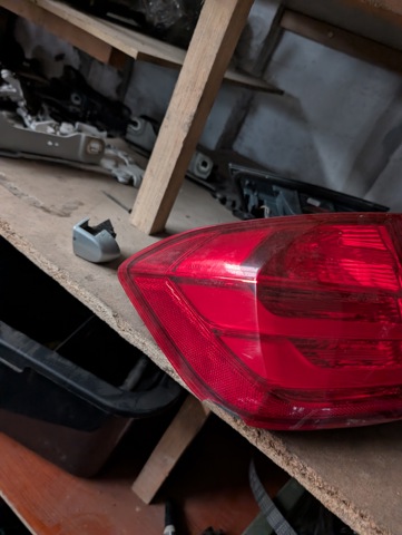 BMW 63217313039 Фонарь задний левый внешний в наличии Полтава