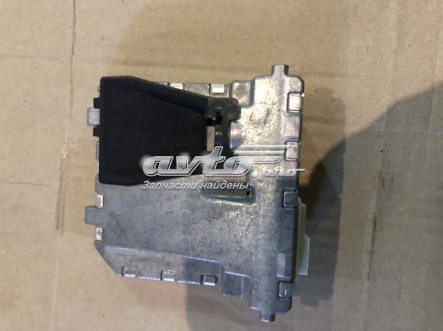 Блок управления камерой 0009050438 MERCEDES