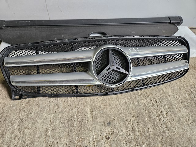 Облицовка радиатора 1568880460 MERCEDES